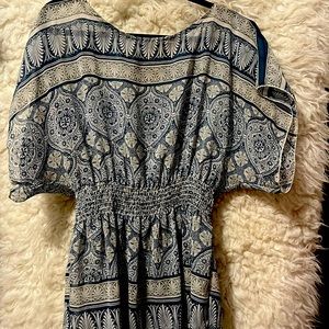 Cute Top! Thin material!